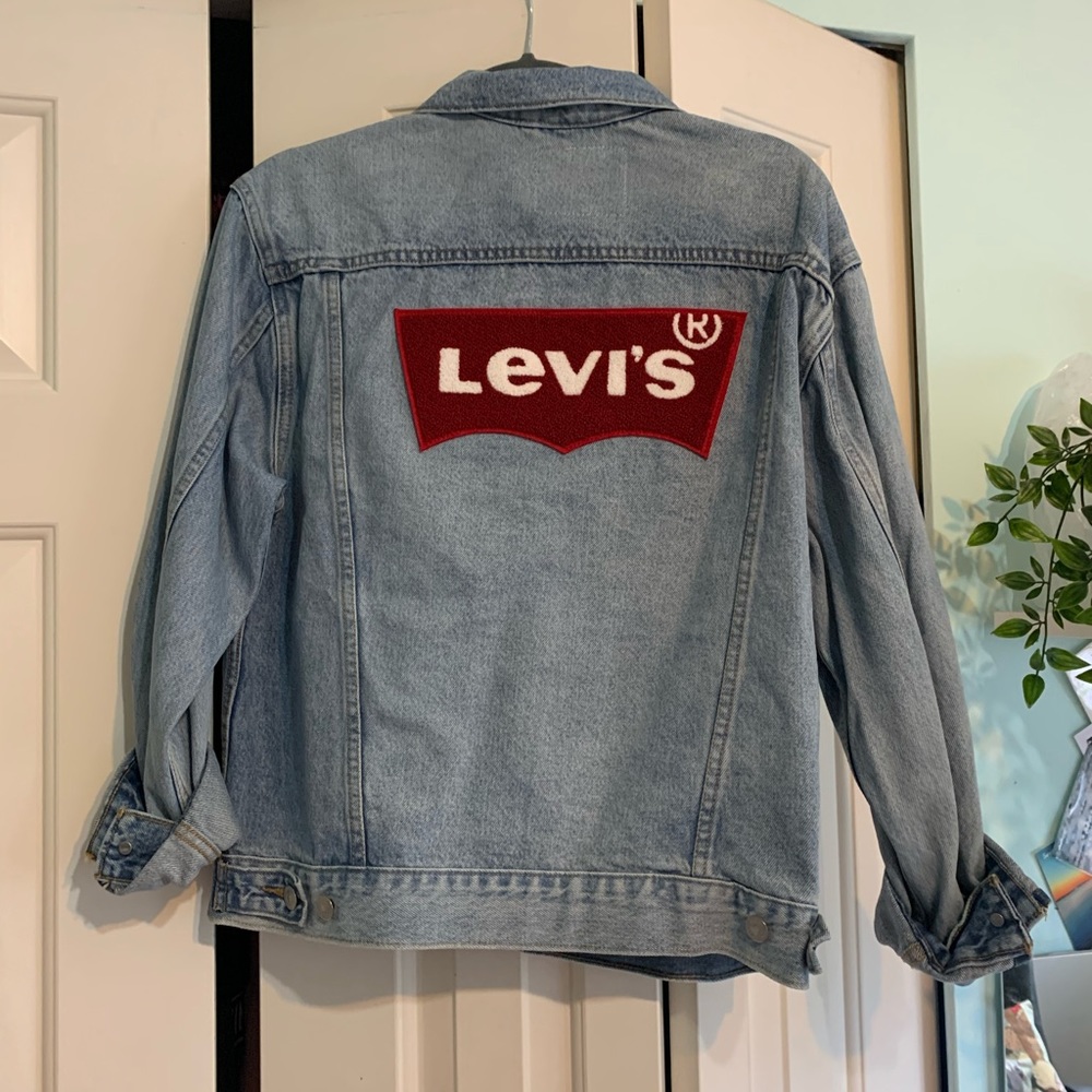 Levi’s denim jacket